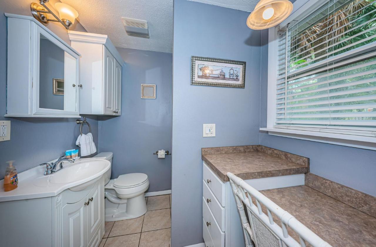 Sunset Beach Bungalow 1 St. Pete Beach Esterno foto