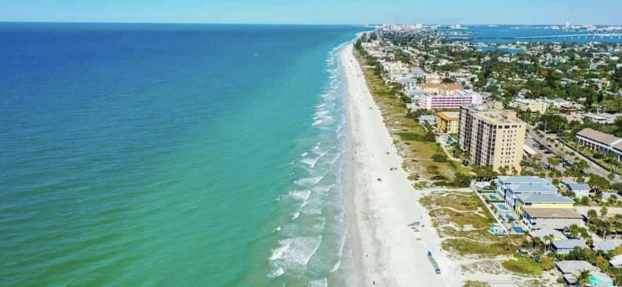 Sunset Beach Bungalow 1 St. Pete Beach Esterno foto